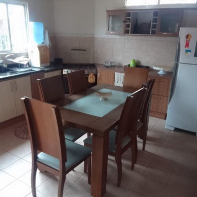 Casa Residencial com 180m², 4 quartos, 1 suíte, 4 garagens, no bairro Campeche em Florianópolis