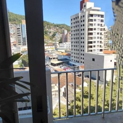 Apartamentos com 91m², 2 quartos, no bairro Centro em Florianópolis