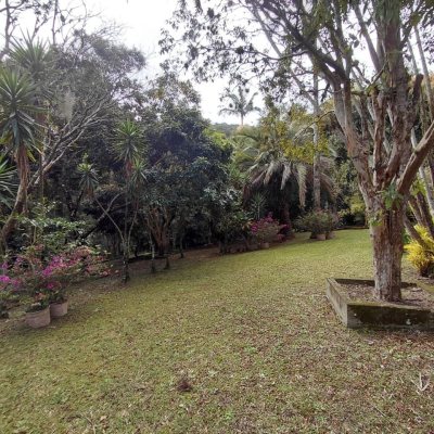 Terreno Comercial/Residencial com 73300m², no bairro Saco Grande em Florianópolis