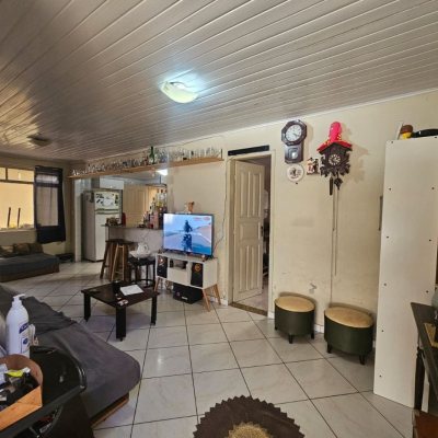 Casa Residencial/Comercial com 238m², no bairro Kobrasol em São José