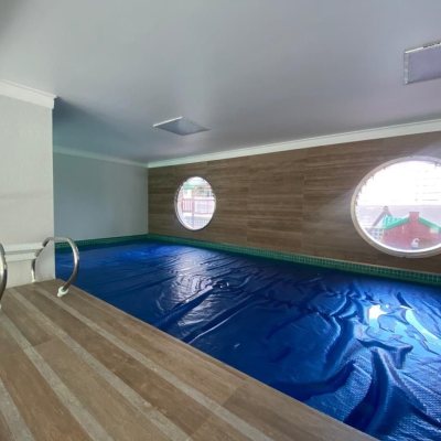 Apartamentos com 165m², 4 quartos, 4 suítes, 2 garagens, no bairro Centro em Florianópolis