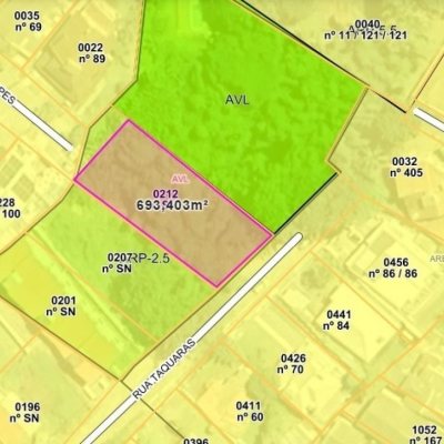 Terrenos Residenciais com 693m², no bairro Carvoeira em Florianópolis