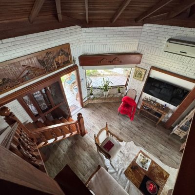 Casa Residencial com 280m², 4 quartos, 4 suítes, 3 garagens, no bairro Jurerê em Florianópolis