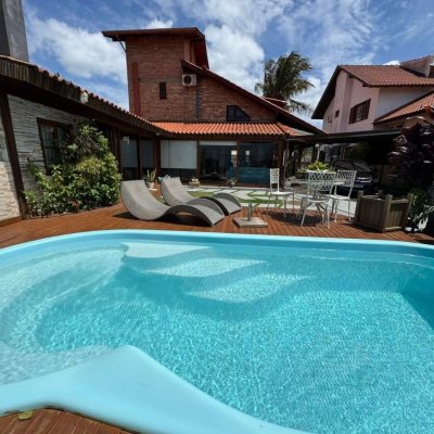 Casa Residencial com 280m², 4 quartos, 4 suítes, 3 garagens, no bairro Jurerê em Florianópolis