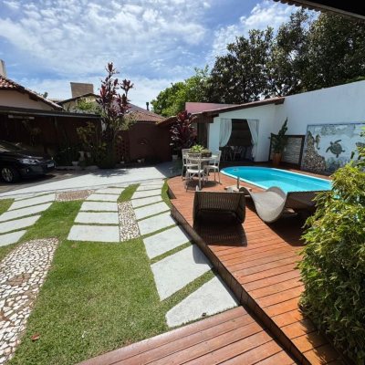 Casa Residencial com 280m², 4 quartos, 4 suítes, 3 garagens, no bairro Jurerê em Florianópolis