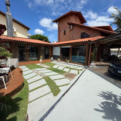 Casa Residencial com 280m², 4 quartos, 4 suítes, 3 garagens, no bairro Jurerê em Florianópolis