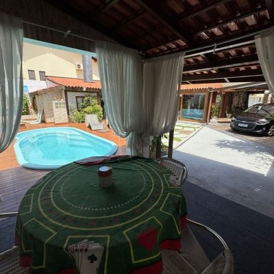 Casa Residencial com 280m², 4 quartos, 4 suítes, 3 garagens, no bairro Jurerê em Florianópolis