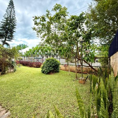 Apartamentos com 125m², 3 quartos, 1 suíte, 1 garagem, no bairro Ingleses do Rio Vermelho em Florianópolis