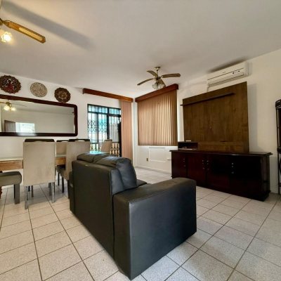 Apartamentos com 125m², 3 quartos, 1 suíte, 1 garagem, no bairro Ingleses do Rio Vermelho em Florianópolis
