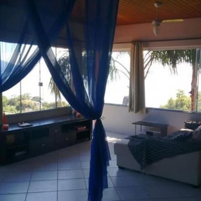 Casa Residencial com 1000m², 4 quartos, 4 suítes, 4 garagens, no bairro São Miguel (Guaporanga) em Biguaçu