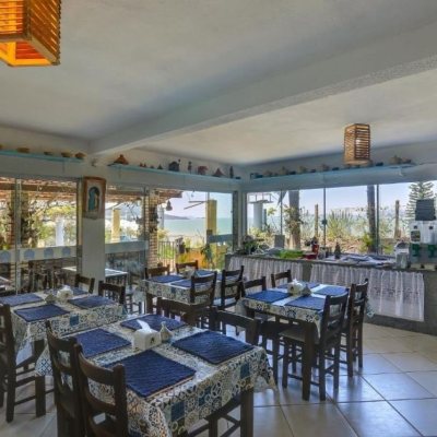 Casa Residencial com 1000m², 4 quartos, 4 suítes, 4 garagens, no bairro São Miguel (Guaporanga) em Biguaçu