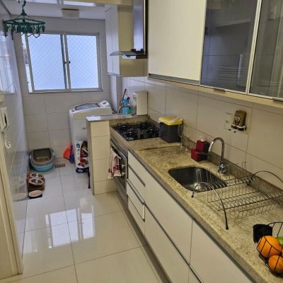 Apartamentos com 63m², 2 quartos, 1 garagem, no bairro Trindade em Florianópolis