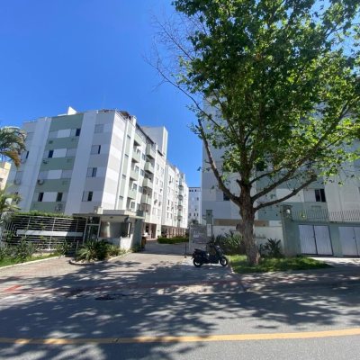 Apartamentos com 63m², 2 quartos, 1 garagem, no bairro Trindade em Florianópolis