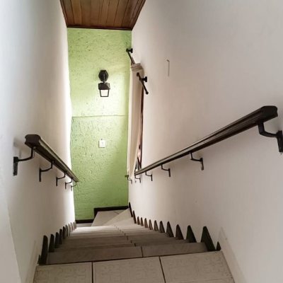 Casa Residencial com 90m², 4 quartos, 2 garagens, no bairro Rio Tavares em Florianópolis