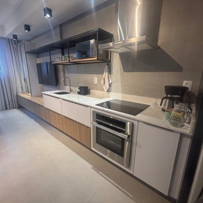 Studio Residencial com 32m², 1 garagem, no bairro Trindade em Florianópolis