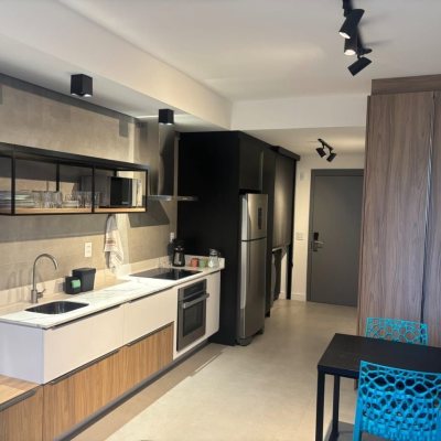 Studio Residencial com 32m², 1 garagem, no bairro Trindade em Florianópolis