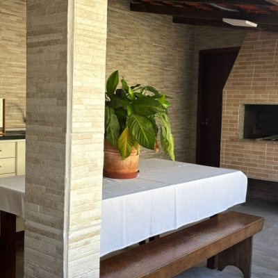 Casa Residencial com 177m², 4 quartos, 4 garagens, no bairro Jardim Atlântico em Florianópolis