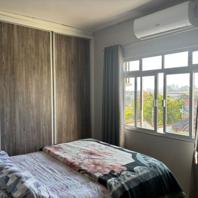 Casa Residencial com 177m², 4 quartos, 4 garagens, no bairro Jardim Atlântico em Florianópolis