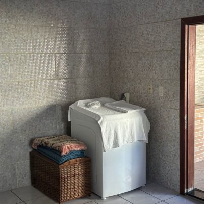 Casa Residencial com 177m², 4 quartos, 4 garagens, no bairro Jardim Atlântico em Florianópolis