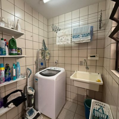 Apartamentos com 186m², 5 quartos, 3 suítes, 1 garagem, no bairro Ingleses do Rio Vermelho em Florianópolis