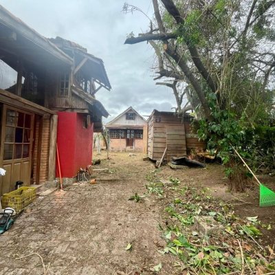 Casa Residencial com 116m², 3 quartos, 5 garagens, no bairro Rio Tavares em Florianópolis