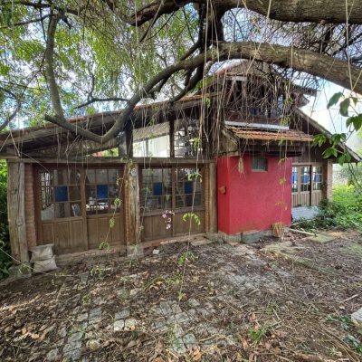 Casa Residencial com 116m², 3 quartos, 5 garagens, no bairro Rio Tavares em Florianópolis