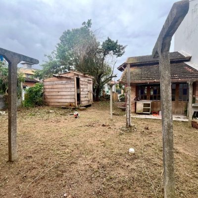 Casa Residencial com 116m², 3 quartos, 5 garagens, no bairro Rio Tavares em Florianópolis