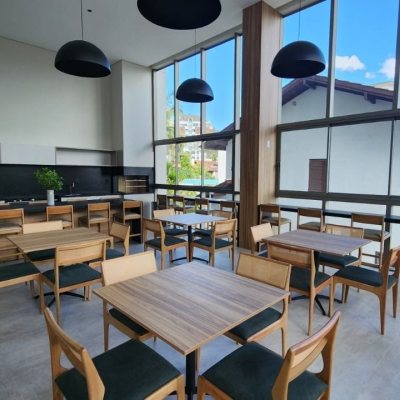 Apartamentos com 106m², 2 quartos, 2 suítes, 2 garagens, no bairro João Paulo em Florianópolis