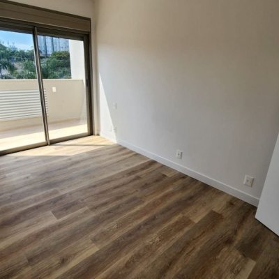 Apartamentos com 106m², 2 quartos, 2 suítes, 2 garagens, no bairro João Paulo em Florianópolis