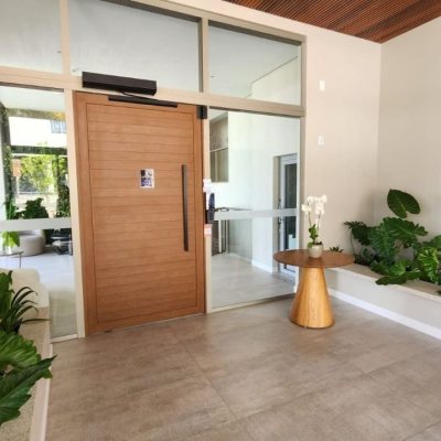 Apartamentos com 106m², 2 quartos, 2 suítes, 2 garagens, no bairro João Paulo em Florianópolis