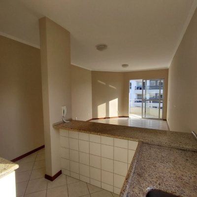 Apartamentos com 67m², 2 quartos, 1 garagem, no bairro Pantanal em Florianópolis