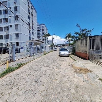 Apartamentos com 53m², 2 quartos, 1 garagem, no bairro Ipiranga em São José