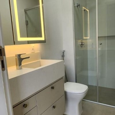 Apartamentos com 51m², 1 quarto, 1 suíte, 1 garagem, no bairro Cacupé em Florianópolis