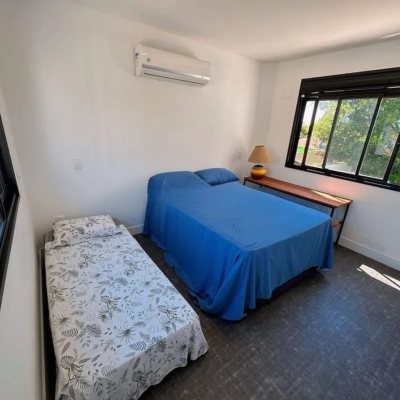 Casa em Condomínio com 275m², 4 quartos, 3 suítes, 6 garagens, no bairro Campeche em Florianópolis