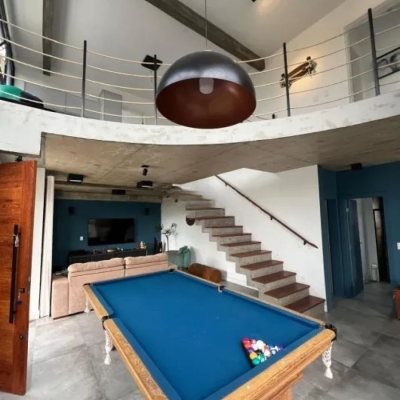 Casa em Condomínio com 275m², 4 quartos, 3 suítes, 6 garagens, no bairro Campeche em Florianópolis