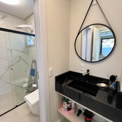 Casa em Condomínio com 225m², 3 quartos, 3 suítes, 2 garagens, no bairro Ingleses do Rio Vermelho em Florianópolis