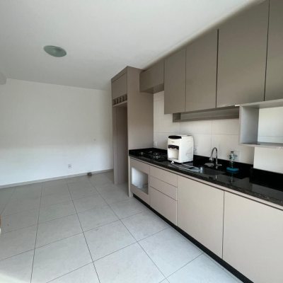 Apartamentos com 77m², 2 quartos, no bairro Ingleses do Rio Vermelho em Florianópolis