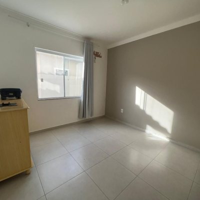 Apartamentos com 77m², 2 quartos, no bairro Ingleses do Rio Vermelho em Florianópolis