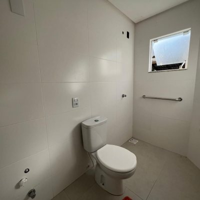 Apartamentos com 77m², 2 quartos, no bairro Ingleses do Rio Vermelho em Florianópolis