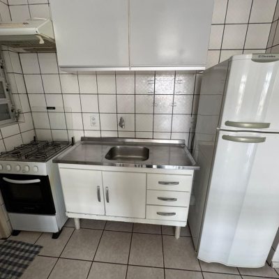 Apartamentos com 45m², 1 quarto, 1 garagem, no bairro Canasvieiras em Florianópolis