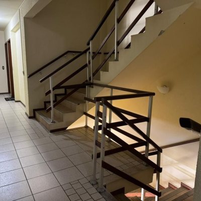 Apartamentos com 45m², 1 quarto, 1 garagem, no bairro Canasvieiras em Florianópolis