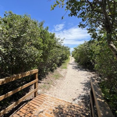 Casa em Condomínio com 185m², 4 quartos, 3 suítes, 2 garagens, no bairro Ponta Das Canas em Florianópolis