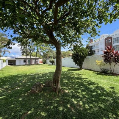 Casa em Condomínio com 185m², 4 quartos, 3 suítes, 2 garagens, no bairro Ponta Das Canas em Florianópolis