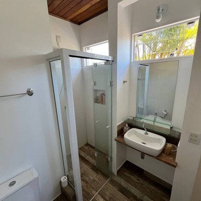 Casa em Condomínio com 185m², 4 quartos, 3 suítes, 2 garagens, no bairro Ponta Das Canas em Florianópolis