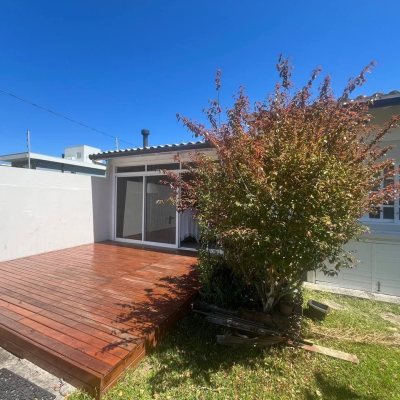 Casa em Condomínio com 185m², 4 quartos, 3 suítes, 2 garagens, no bairro Ponta Das Canas em Florianópolis
