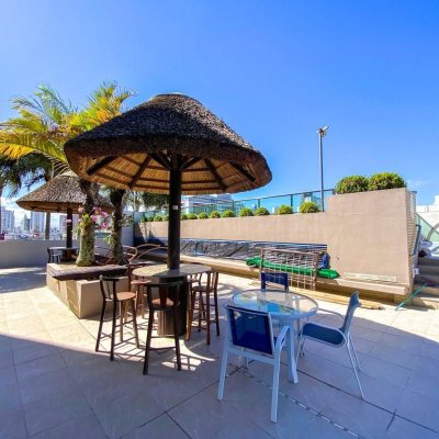 Apartamentos com 106m², 3 quartos, 1 suíte, 2 garagens, no bairro Estreito em Florianópolis