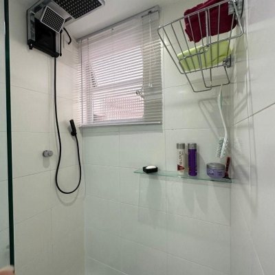 Apartamentos com 84m², 3 quartos, 1 suíte, 1 garagem, no bairro Coqueiros em Florianópolis