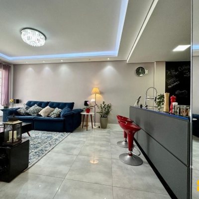 Apartamentos com 84m², 3 quartos, 1 suíte, 1 garagem, no bairro Coqueiros em Florianópolis