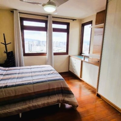 Casa Residencial com 207m², 3 quartos, 1 suíte, 2 garagens, no bairro Roçado em São José