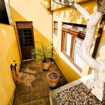 Casa Residencial com 207m², 3 quartos, 1 suíte, 2 garagens, no bairro Roçado em São José